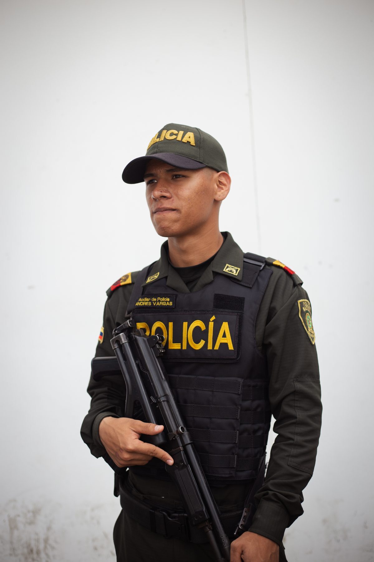 A police officer on the street outside a municipal building
